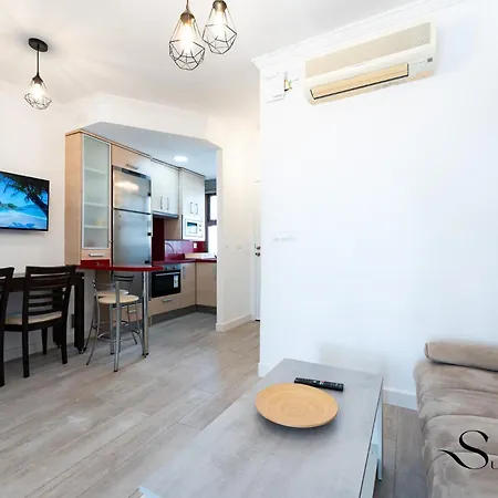 Appartamento Beachfront Sea Views & Pools Ref022 Benalmádena