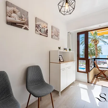 Beachfront Sea Views & Pools Ref022 Appartamento
